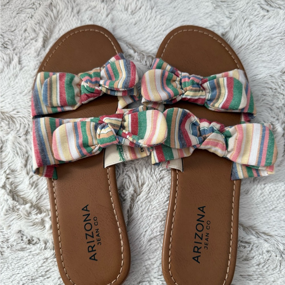 Arizona Jean Co - Two Pairs Multicolor and Blue Sandals - Picture 4 of 6